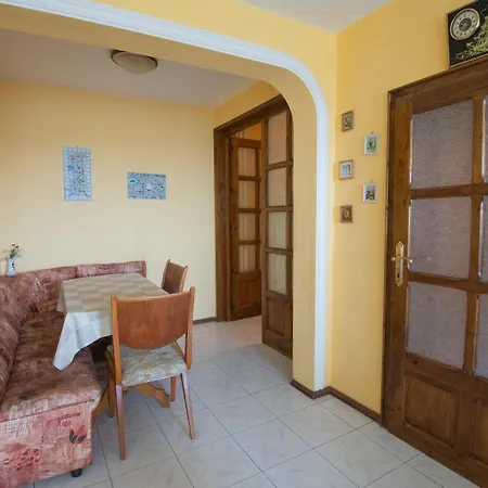 One-bedroom Flat Close To The Sea Garden By Flat Mаnаger Appartamento Burgas